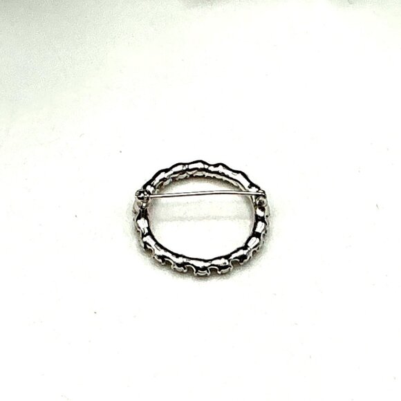 Vintage Pearl Circle Brooch Pin Silver Tone - Picture 3 of 3